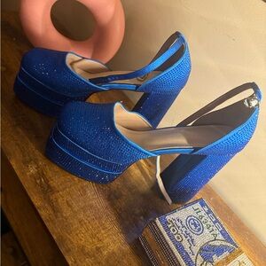 Elegant Blue Platform Heels
